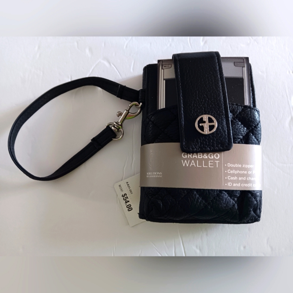 MACY'S LEATHER WRISTLET WALLET BLACK